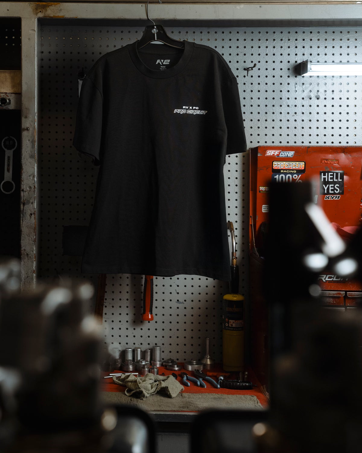 RV PC CIRCUIT TEE BLK